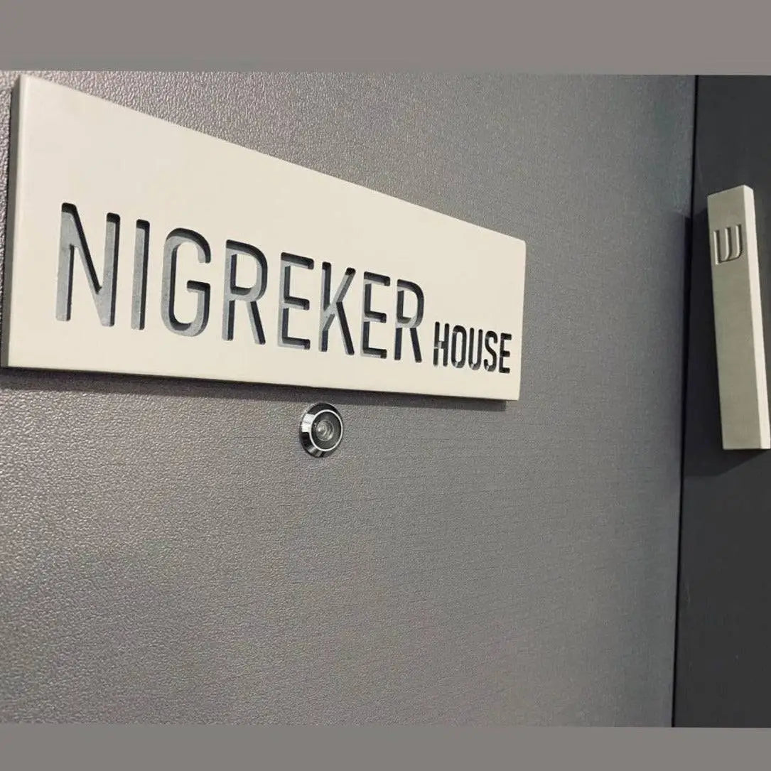 בית מזוזה מבטון