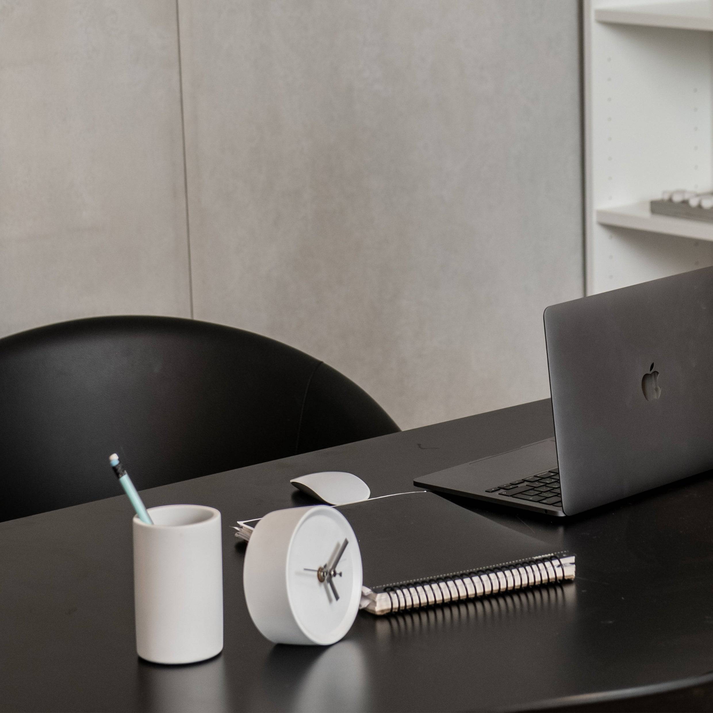 שעון שולחני - לבן