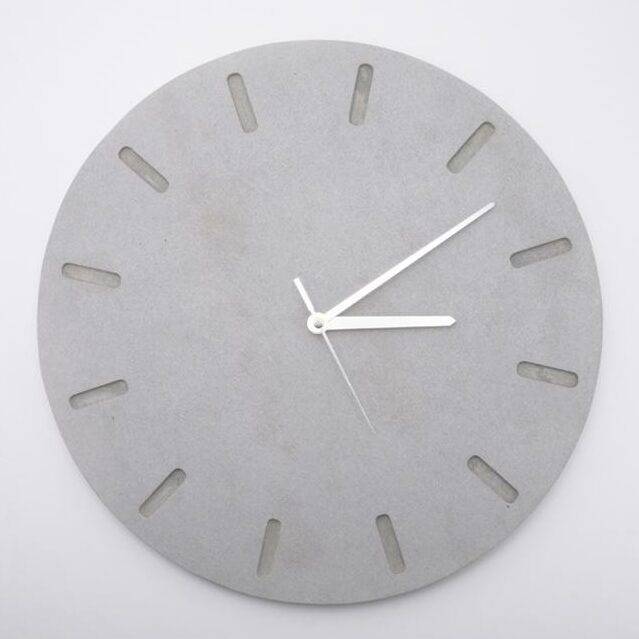 שעון קיר ענק 58 - אפור