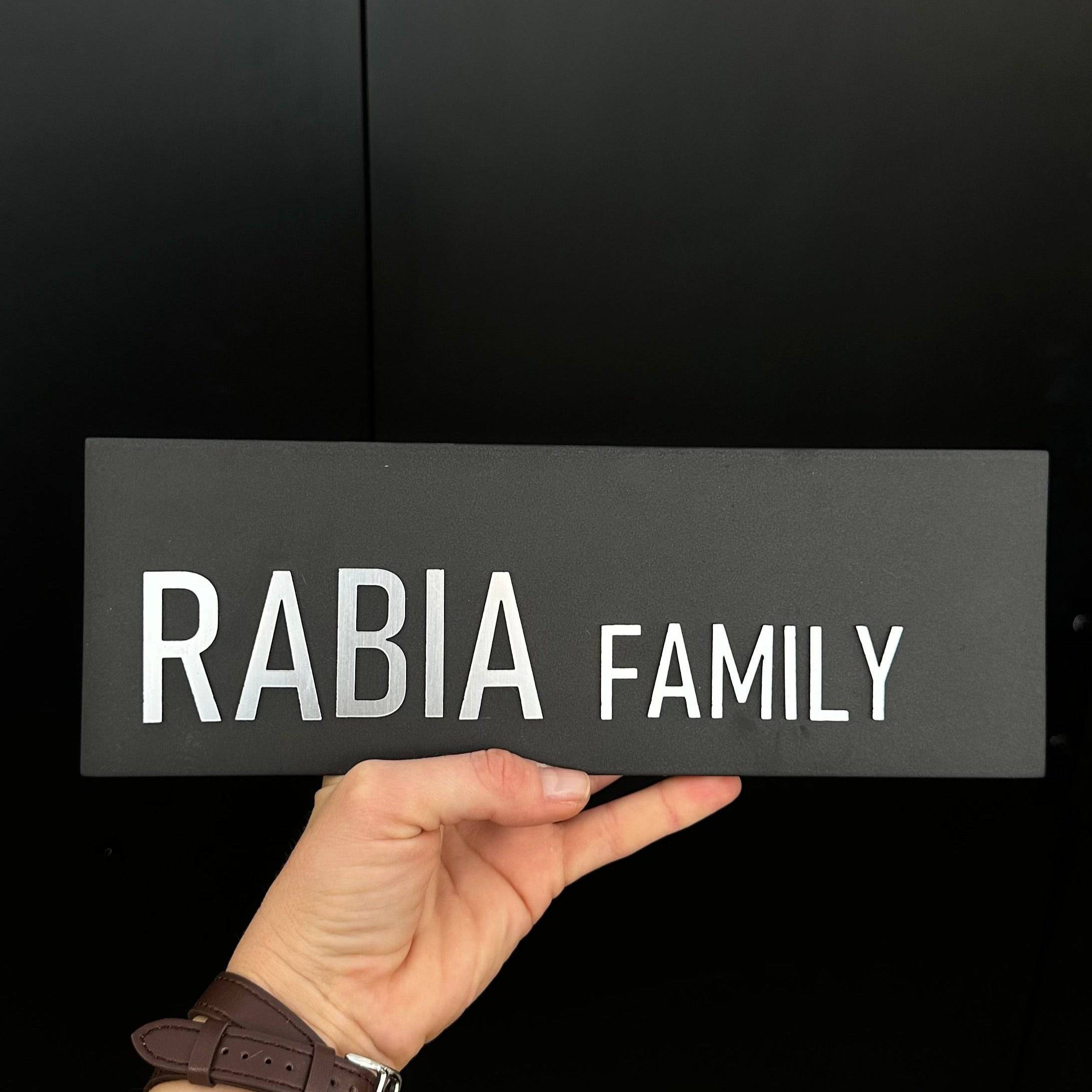 שלט מודרני בטון | דגם HOUSE-B