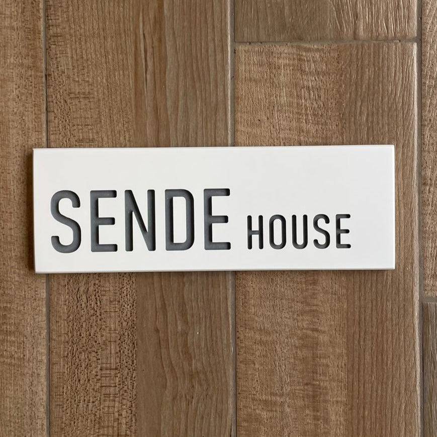 שלט משפחה בטון | דגם HOUSE-W