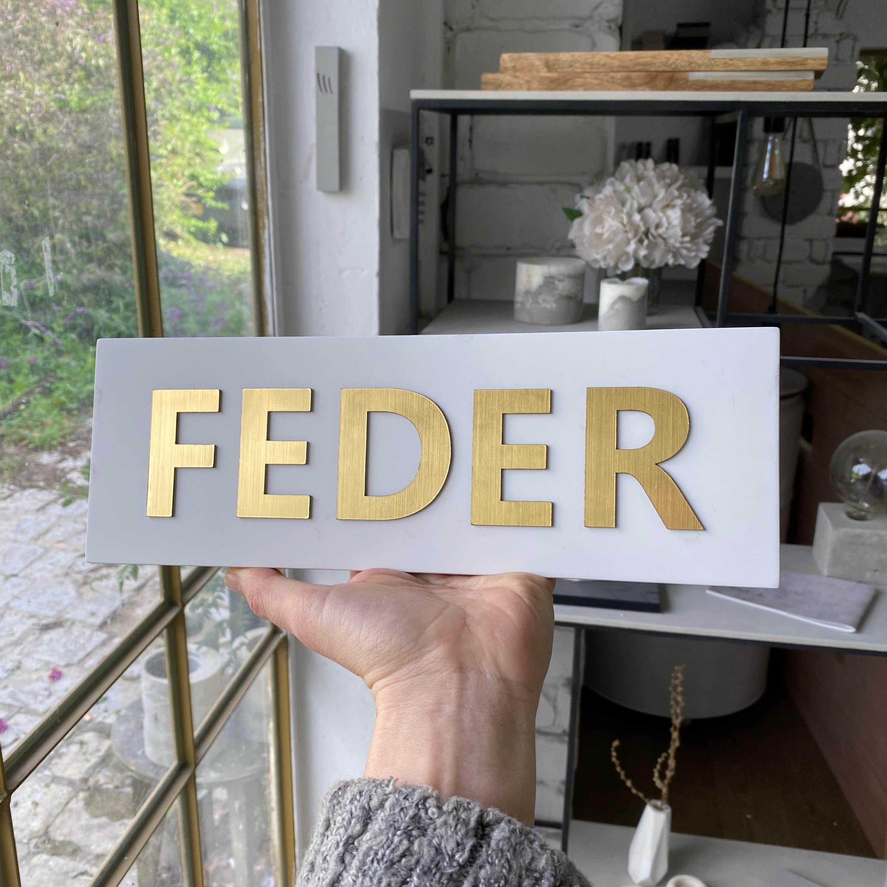 שלט מודרני בטון | דגם ONE-W